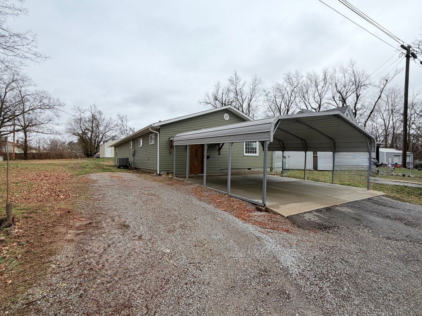 858 Benton Street — Eldorado, IL 62930