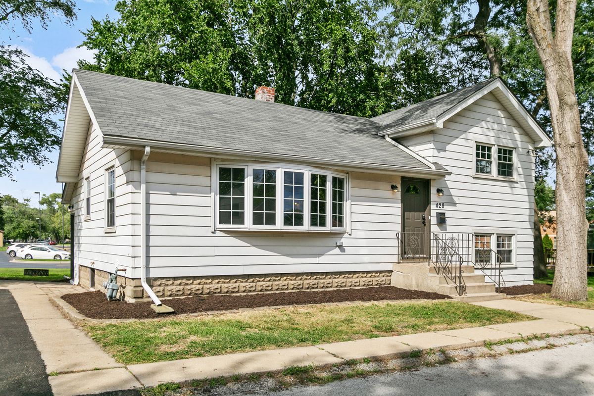 428 156th Place, South Holland, IL 60473