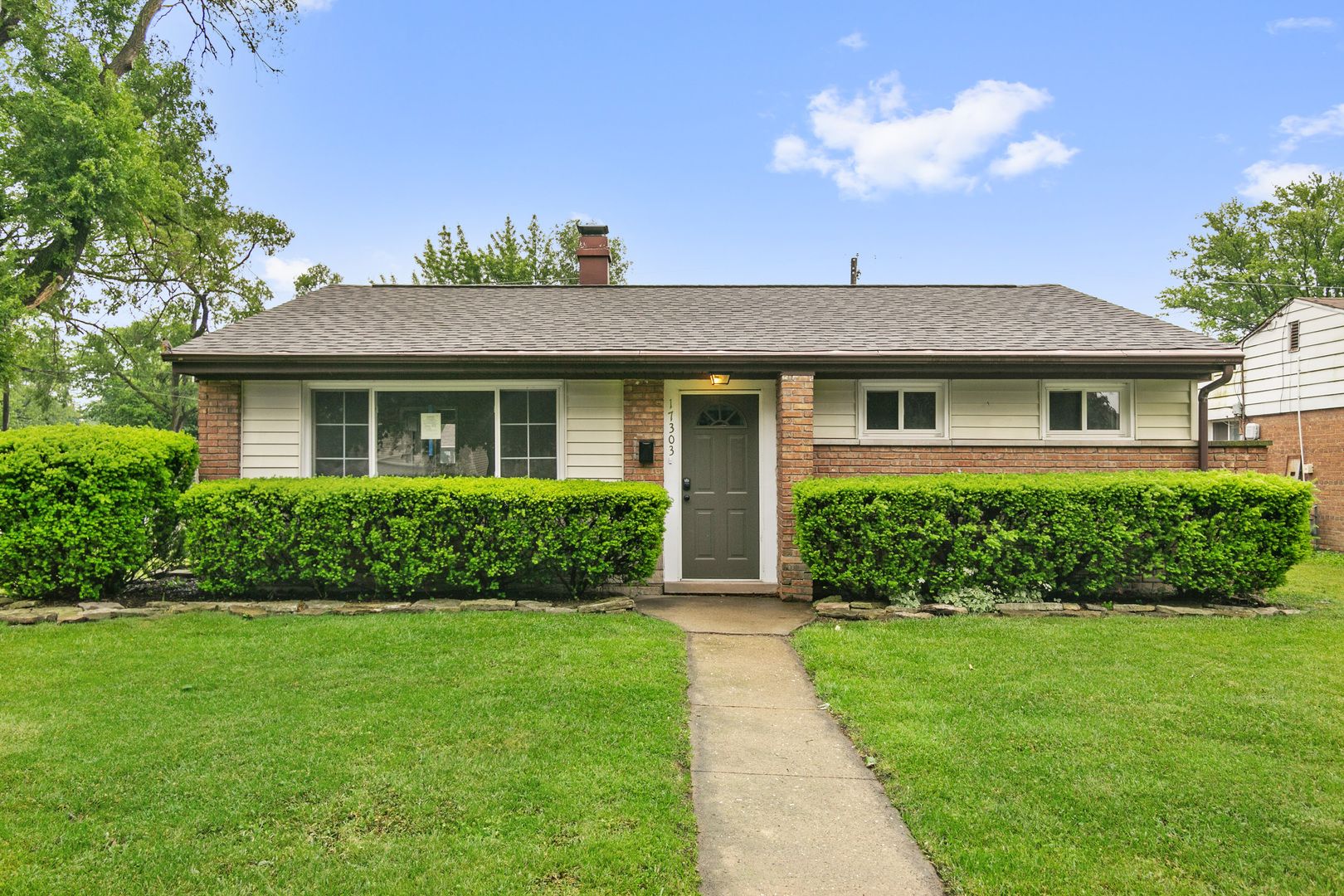 17303 Chicago Avenue — Lansing, IL 60438