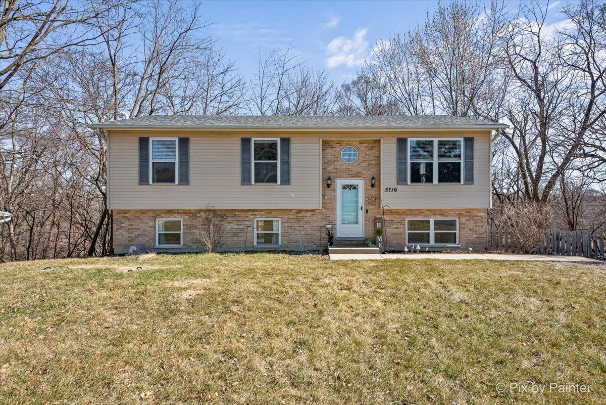 5716 Bunny Avenue, McHenry, IL 60051