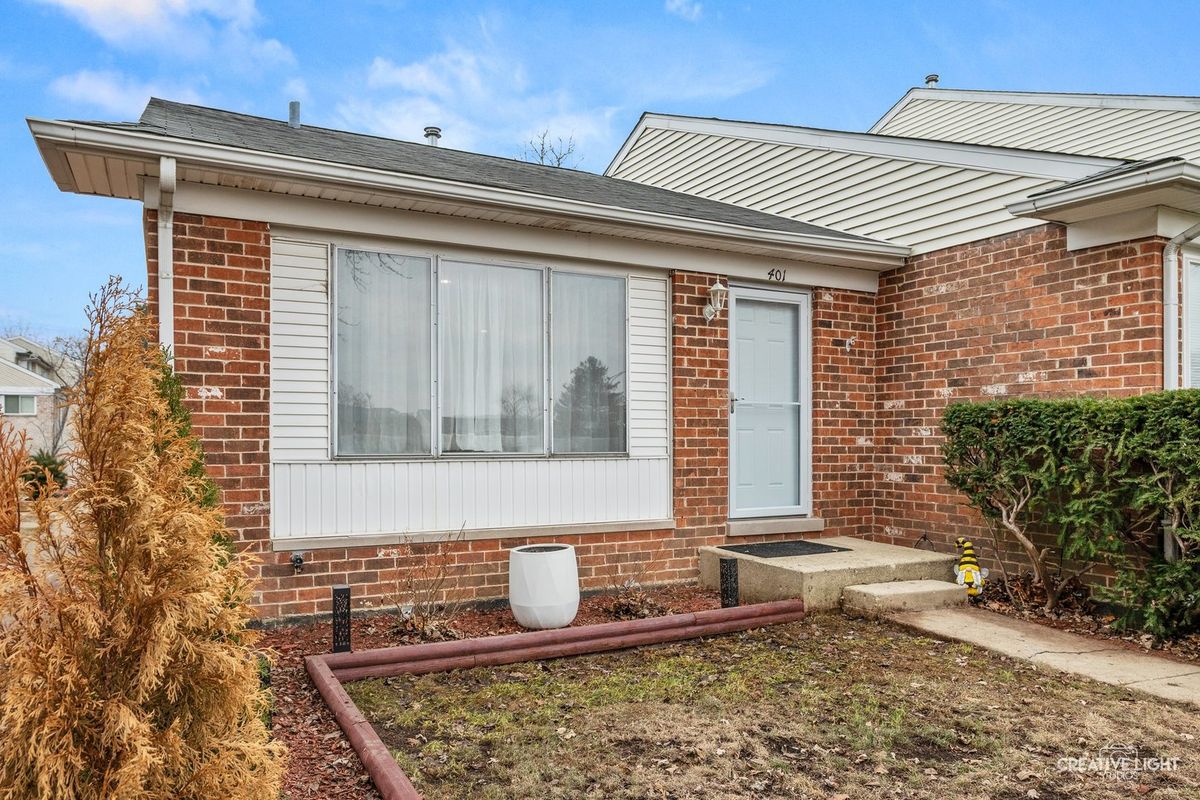 401 Salem Square, Bolingbrook, IL 60440