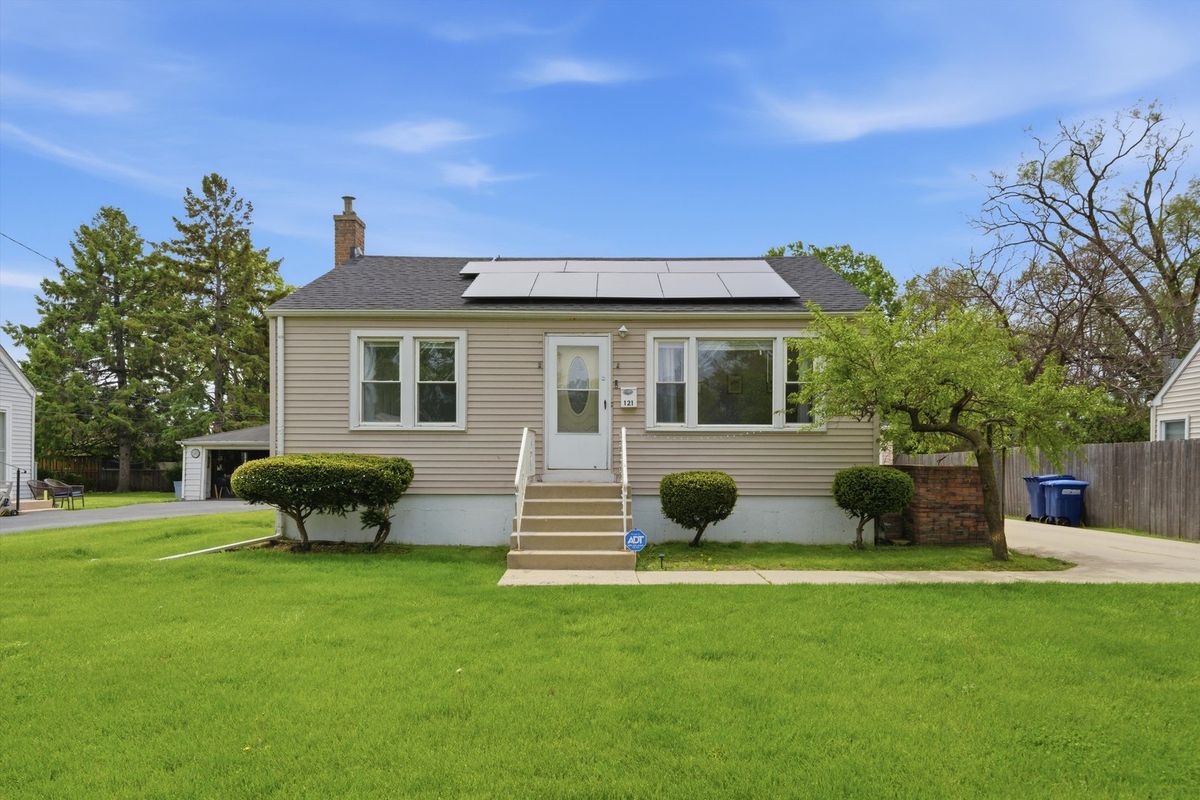 121 West Drive, Northlake, IL 60164