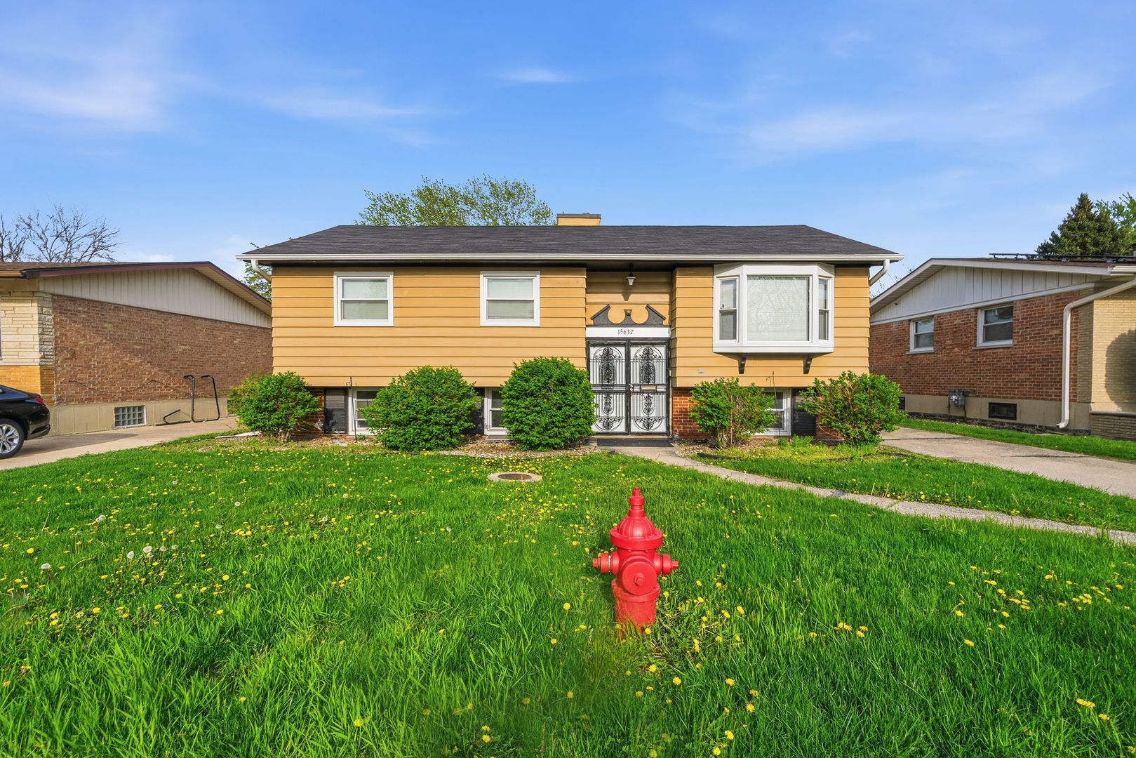 15637 Avalon Avenue — South Holland, IL 60473