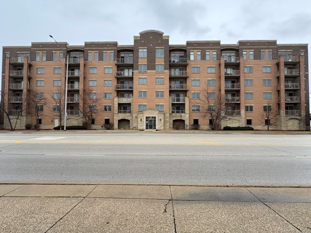 77 N Wolf Road #210 — Northlake, IL 60164