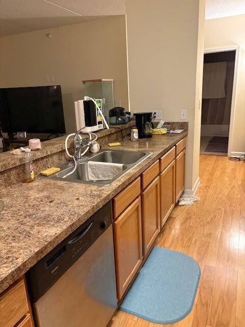 77 N Wolf Road #210, Northlake, IL 60164