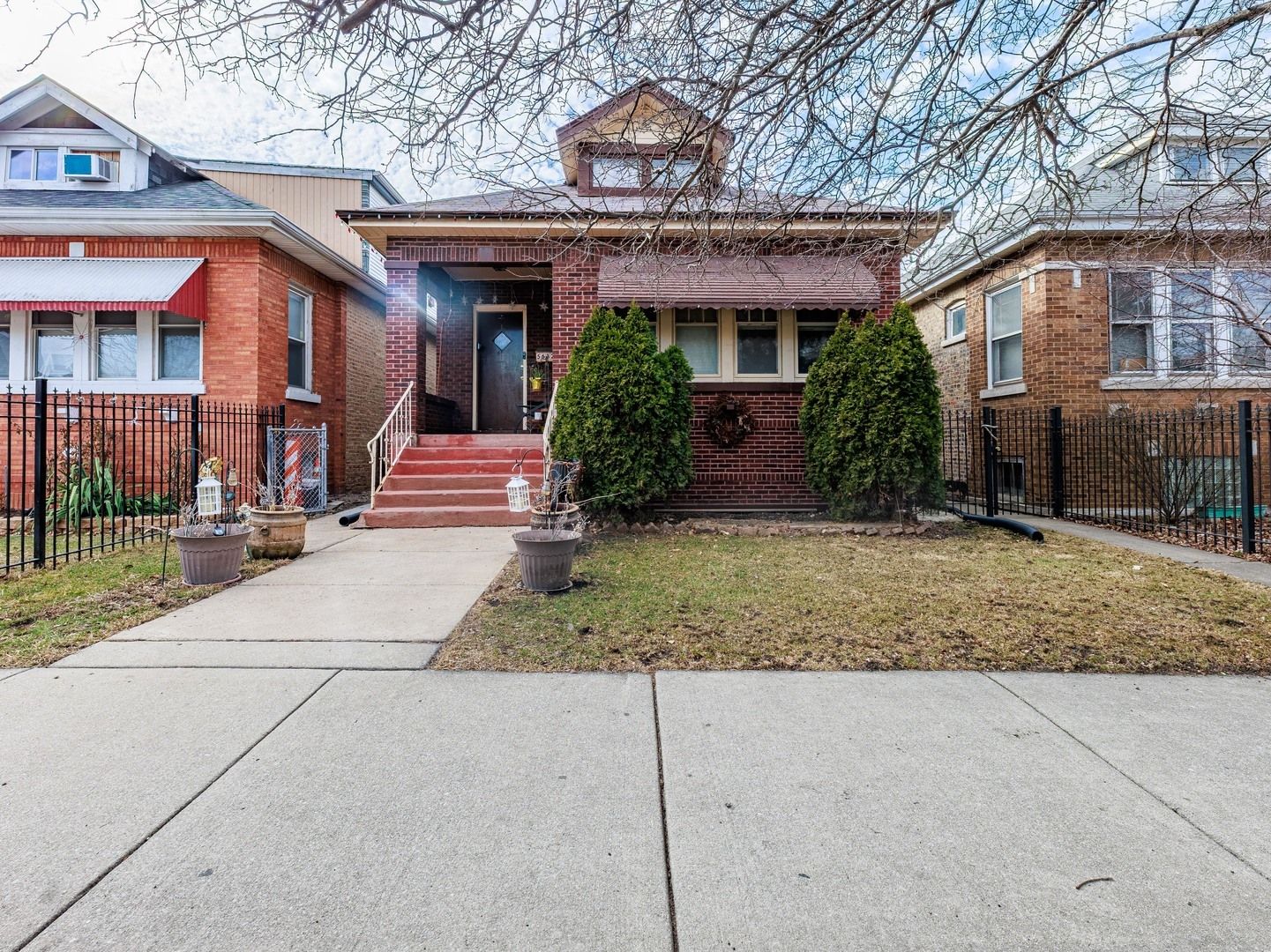 5632 S Christiana Avenue — Chicago, IL 60629