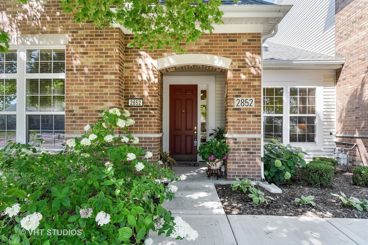 2852 Normandy Circle, Naperville, IL 60564