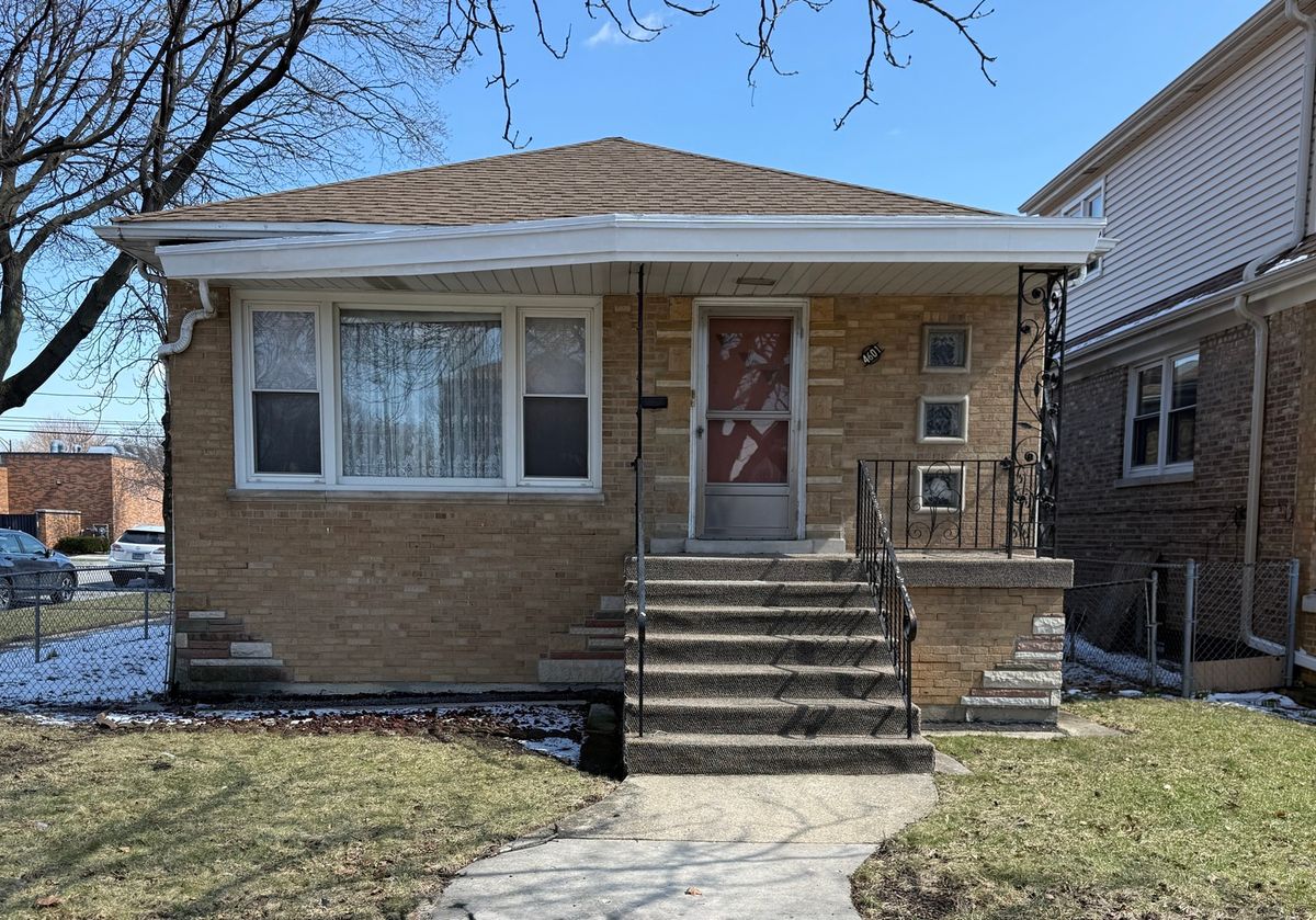4601 Komensky Avenue, Chicago, IL 60632