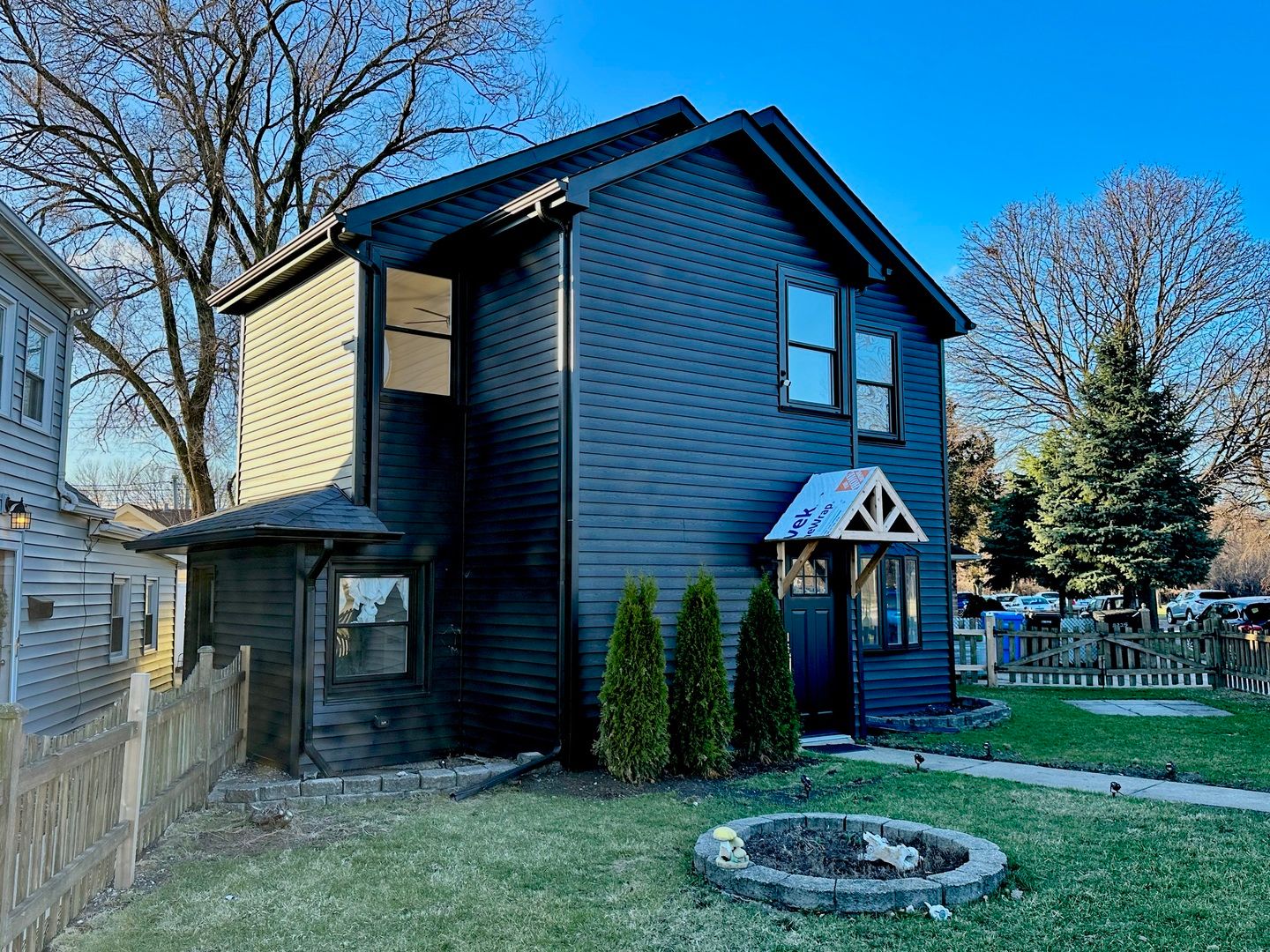 8325 W Forest Preserve Avenue — Chicago, IL 60634