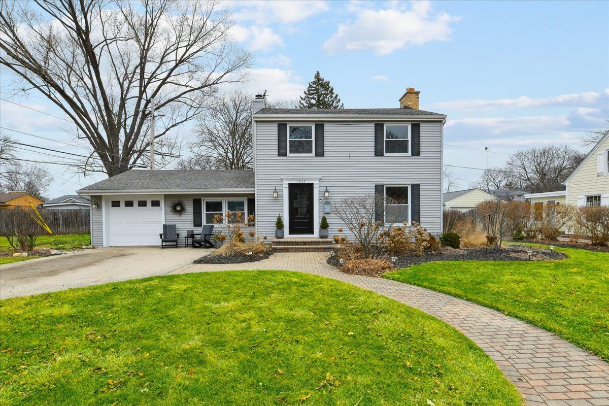 1334 5th Street, St. Charles, IL 60174