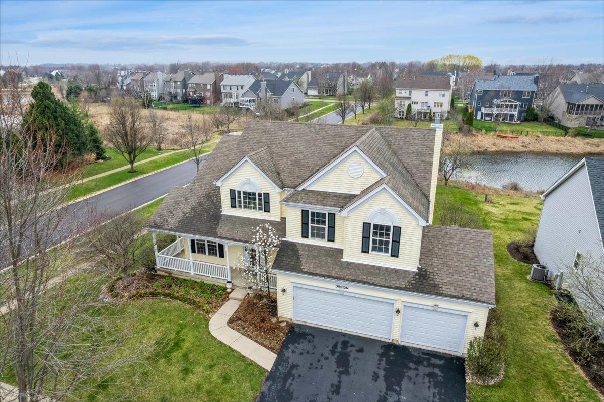 39W126 Revere House Lane, Geneva, IL 60134