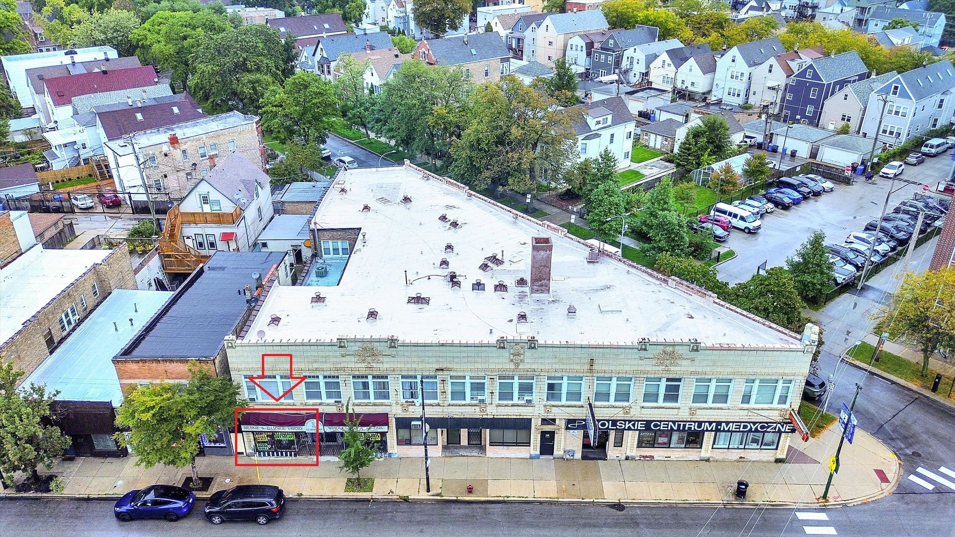 3025 N Milwaukee Avenue — Chicago, IL 60618