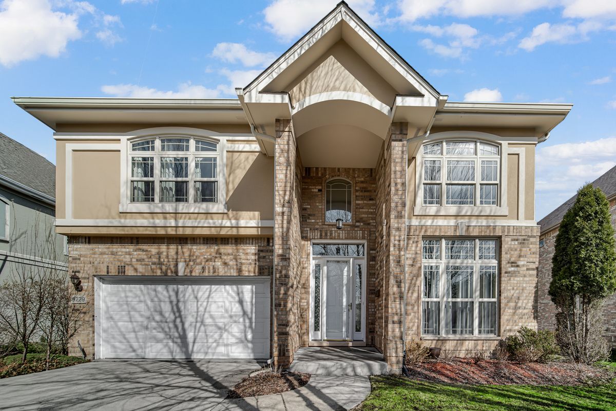 9229 NATCHEZ Avenue, Morton Grove, IL 60053