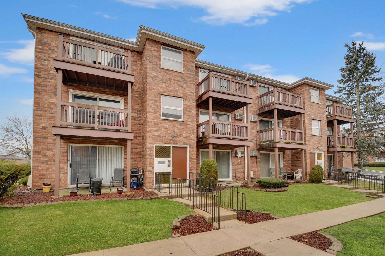 14810 Kilpatrick Avenue #6E — Midlothian, IL 60445