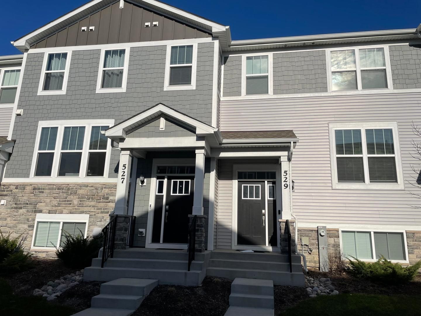 529 Wolverine Drive — Aurora, IL 60502