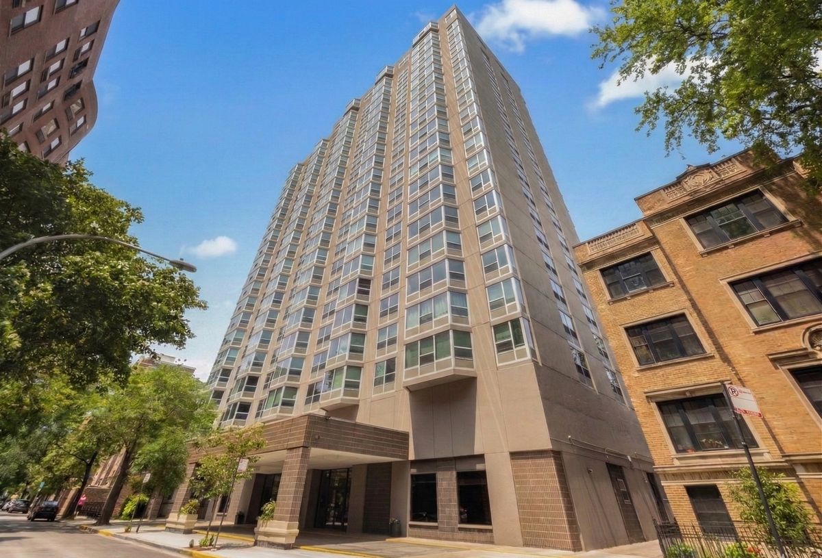 720 Gordon Terrace, Chicago, IL 60613