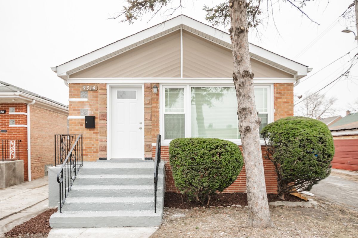 9314 Vincennes Avenue, Chicago, IL 60620