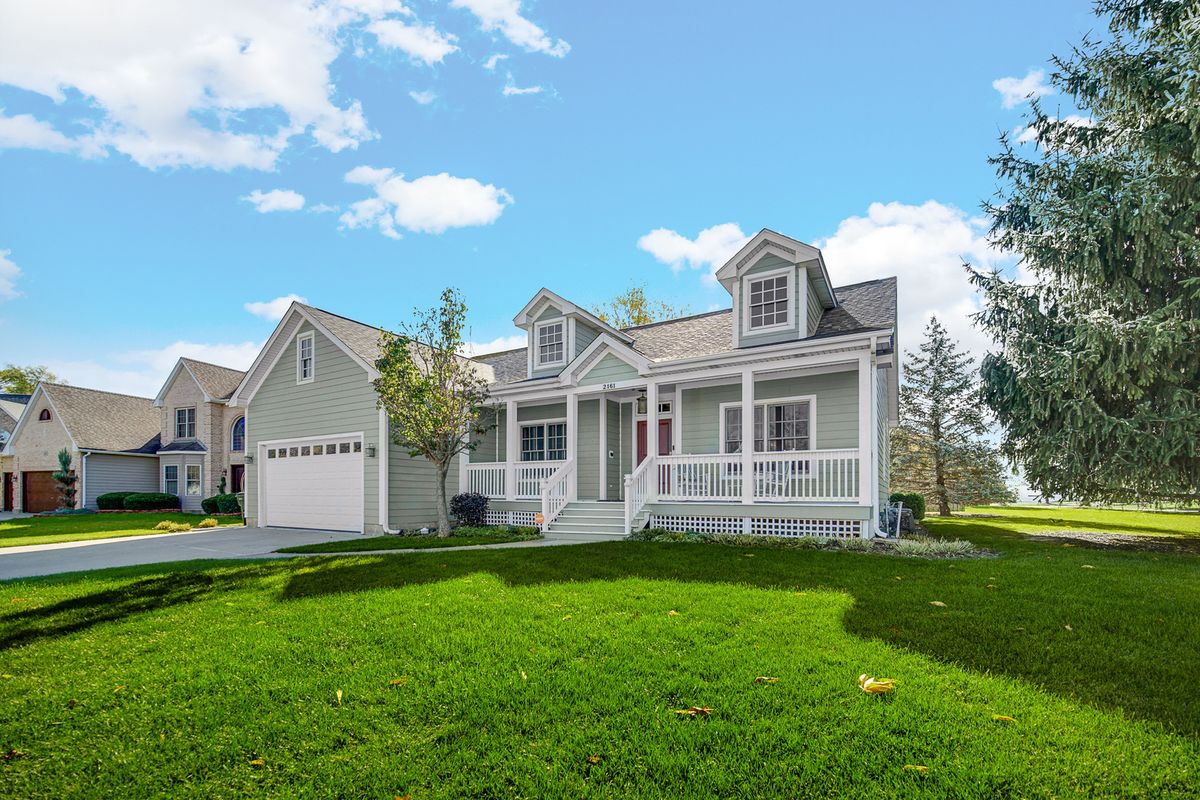 2161 Burnham Court, Algonquin, IL 60102