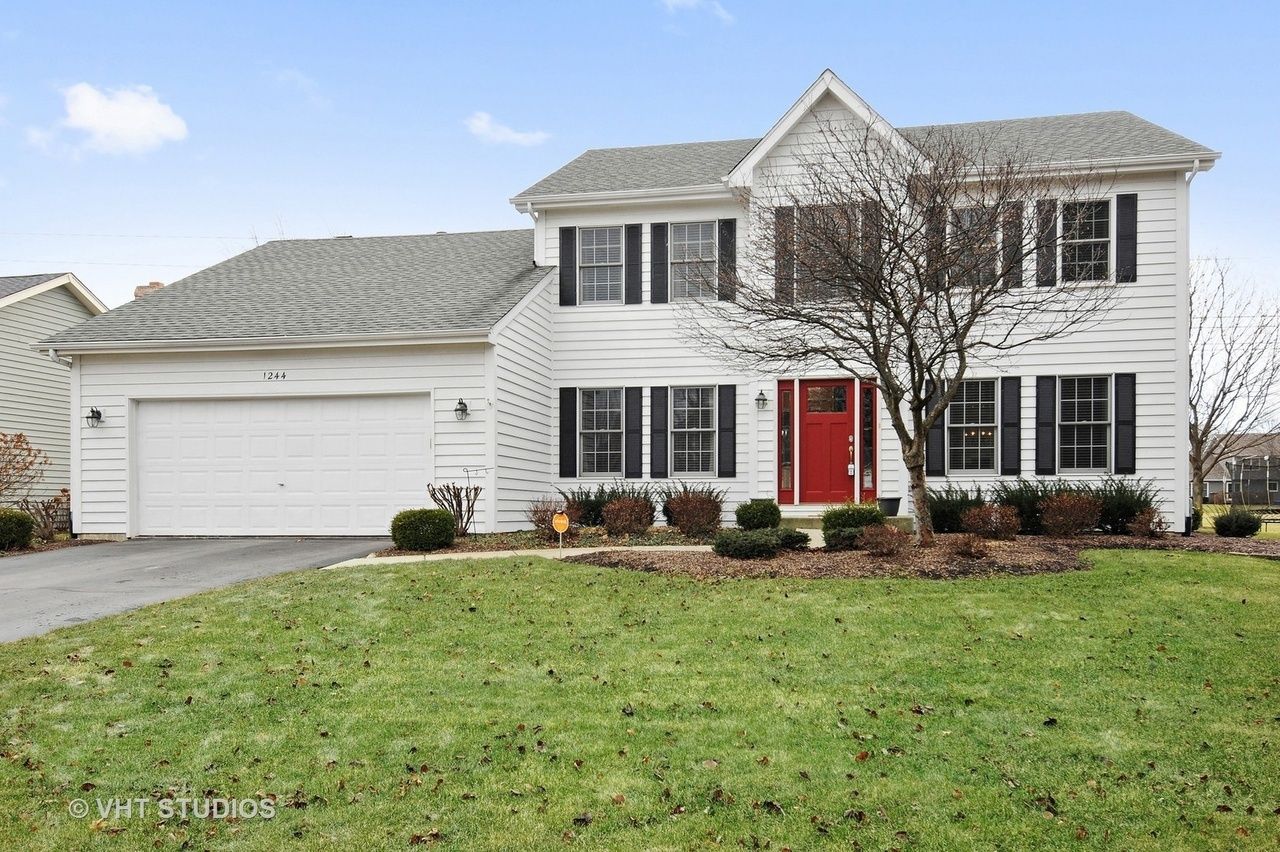 1244 Hollingswood Avenue — Naperville, IL 60564