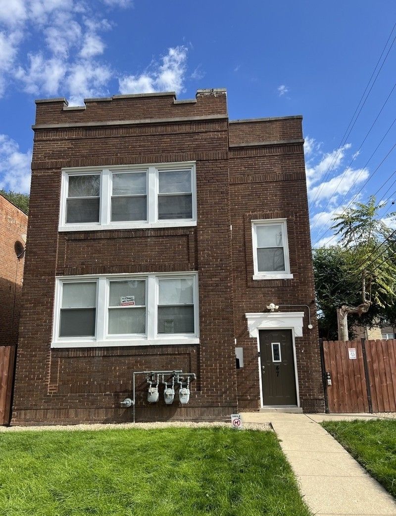 47 20th Avenue, Maywood, IL 60153