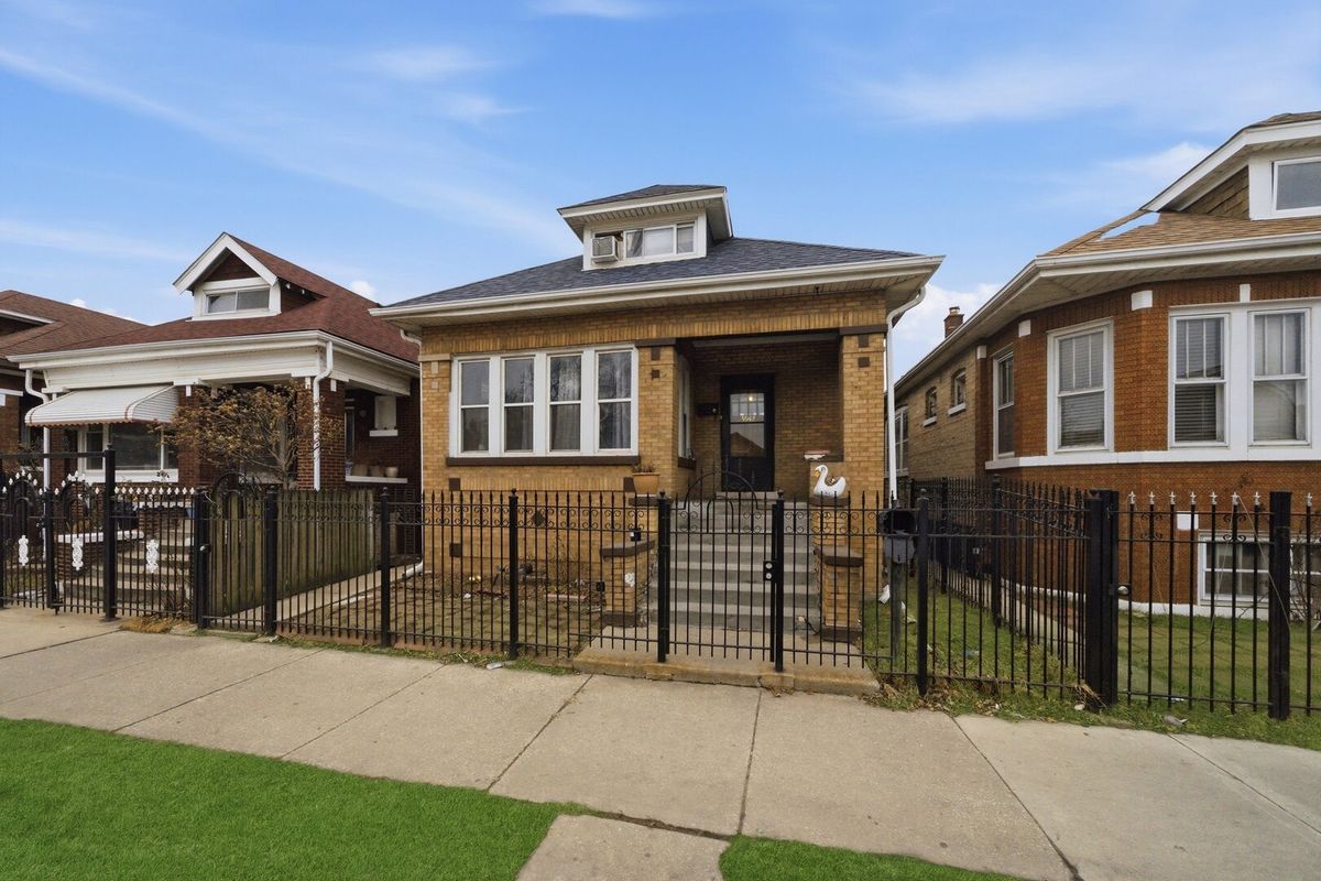 5942 California Avenue, Chicago, IL 60629