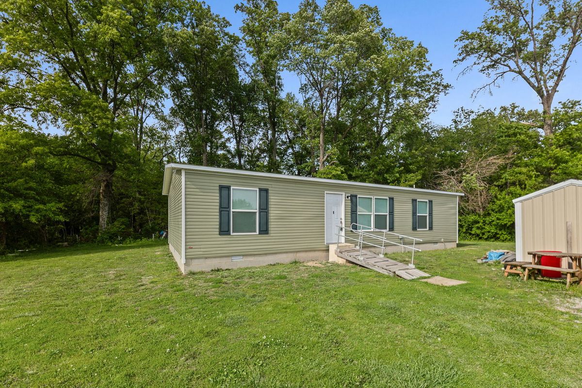 20100 Diamond Springs Road, Shattuc, IL 62231