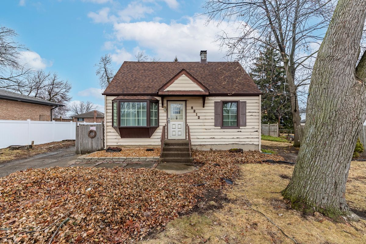 6212 92nd Place, Oak Lawn, IL 60453