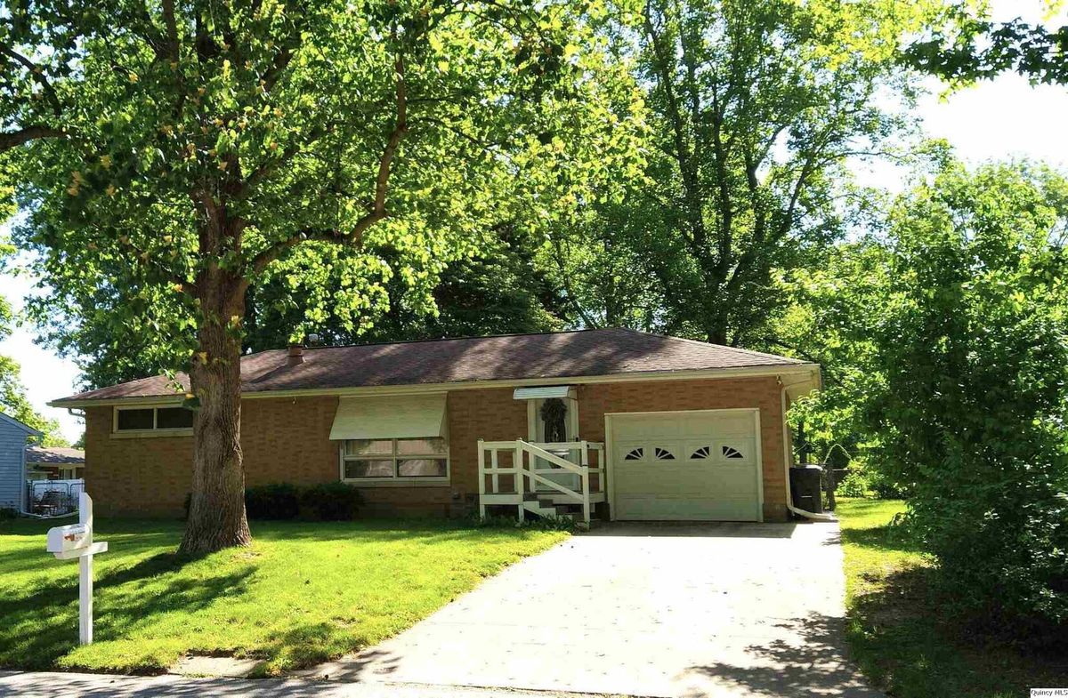 2025 Hilltop Drive, Quincy, IL 62305