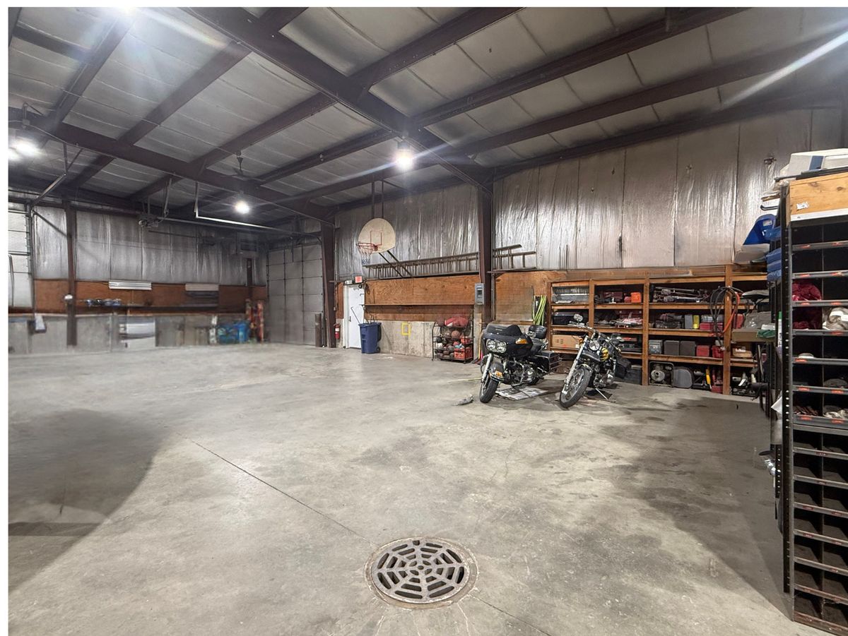 2004 Horizon Court, Zion, IL 60099