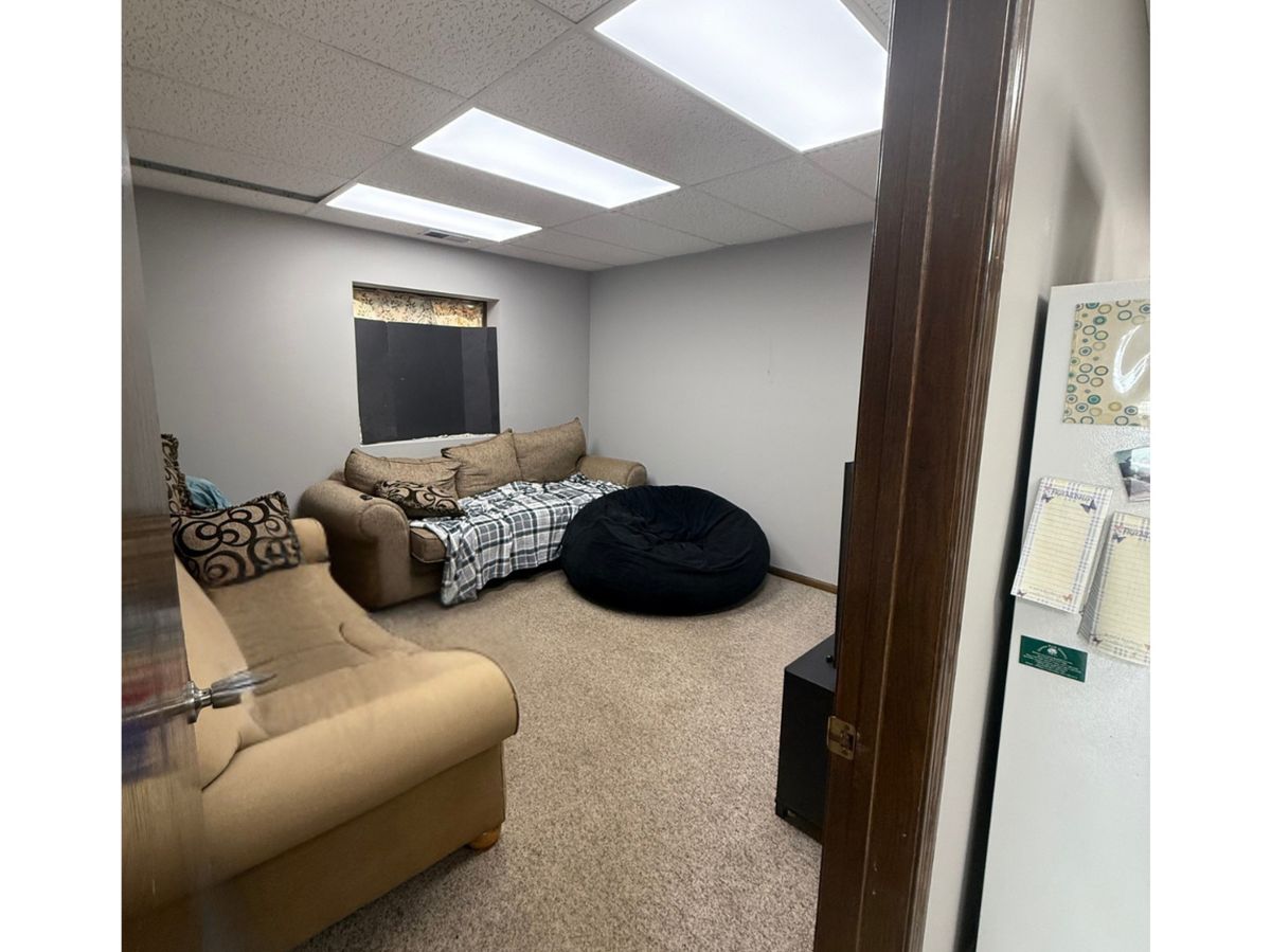 2004 Horizon Court, Zion, IL 60099