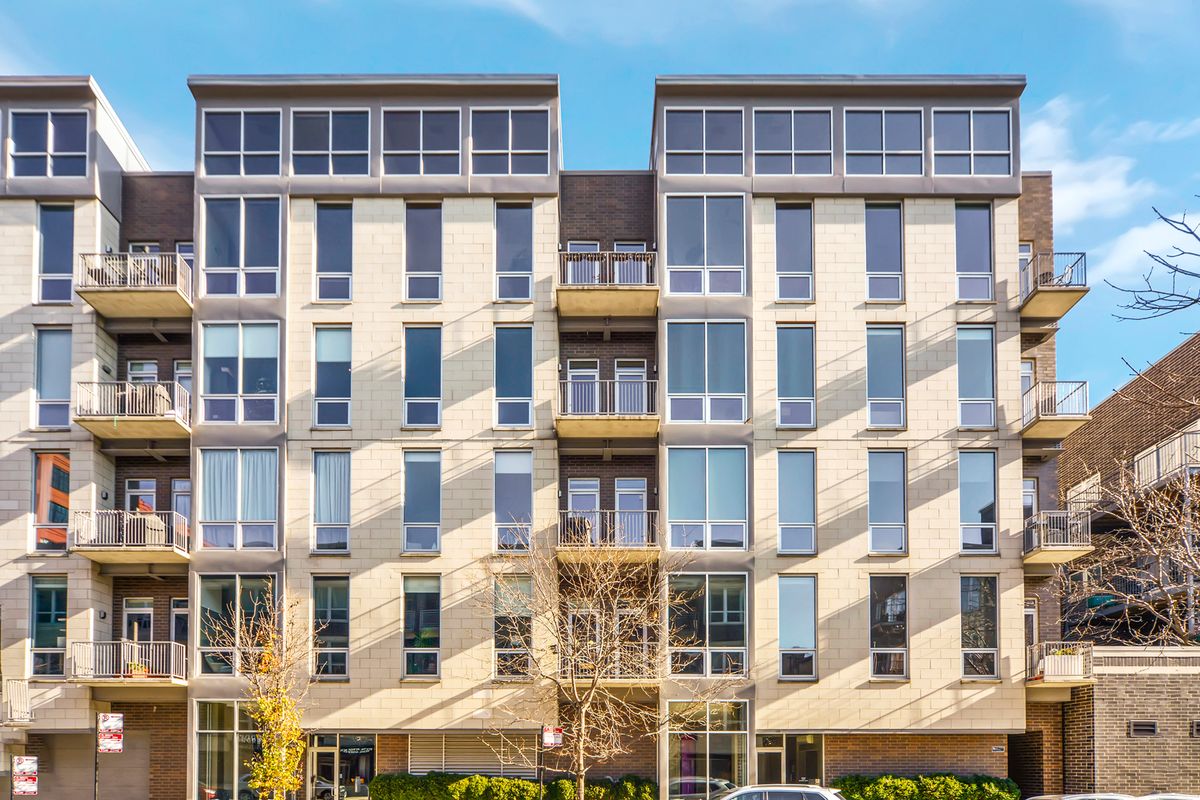 15 ABERDEEN Street, Chicago, IL 60607