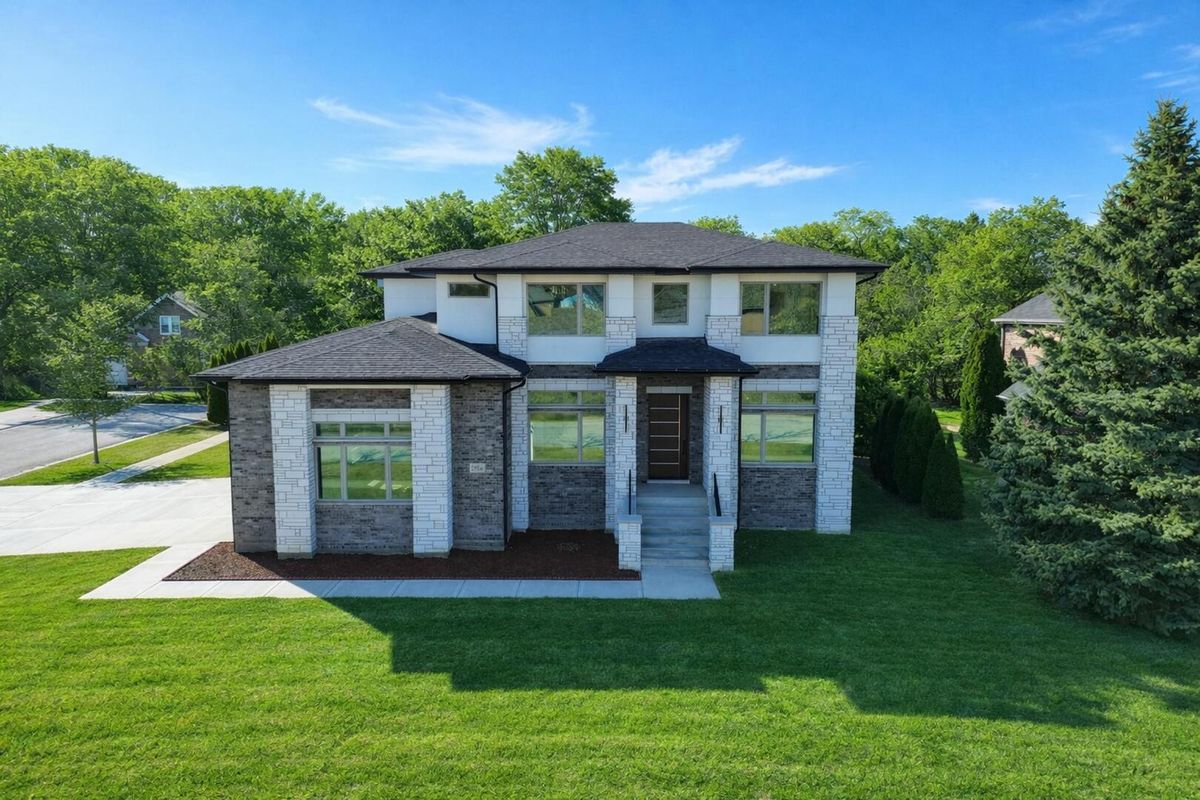 15966 Crystal Creek Drive, Homer Glen, IL 60491