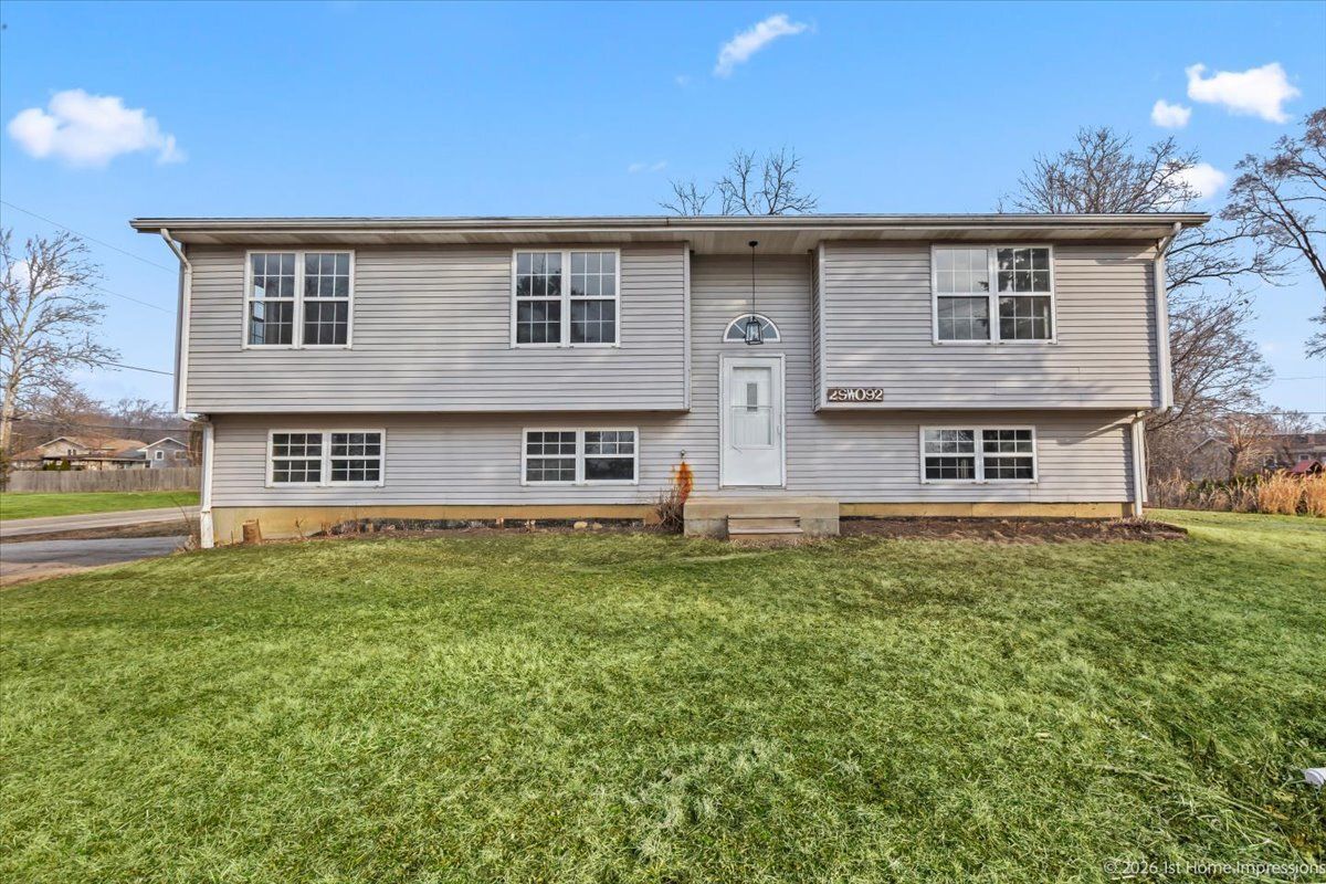 29W092 Pomeroy Street, West Chicago, IL 60185