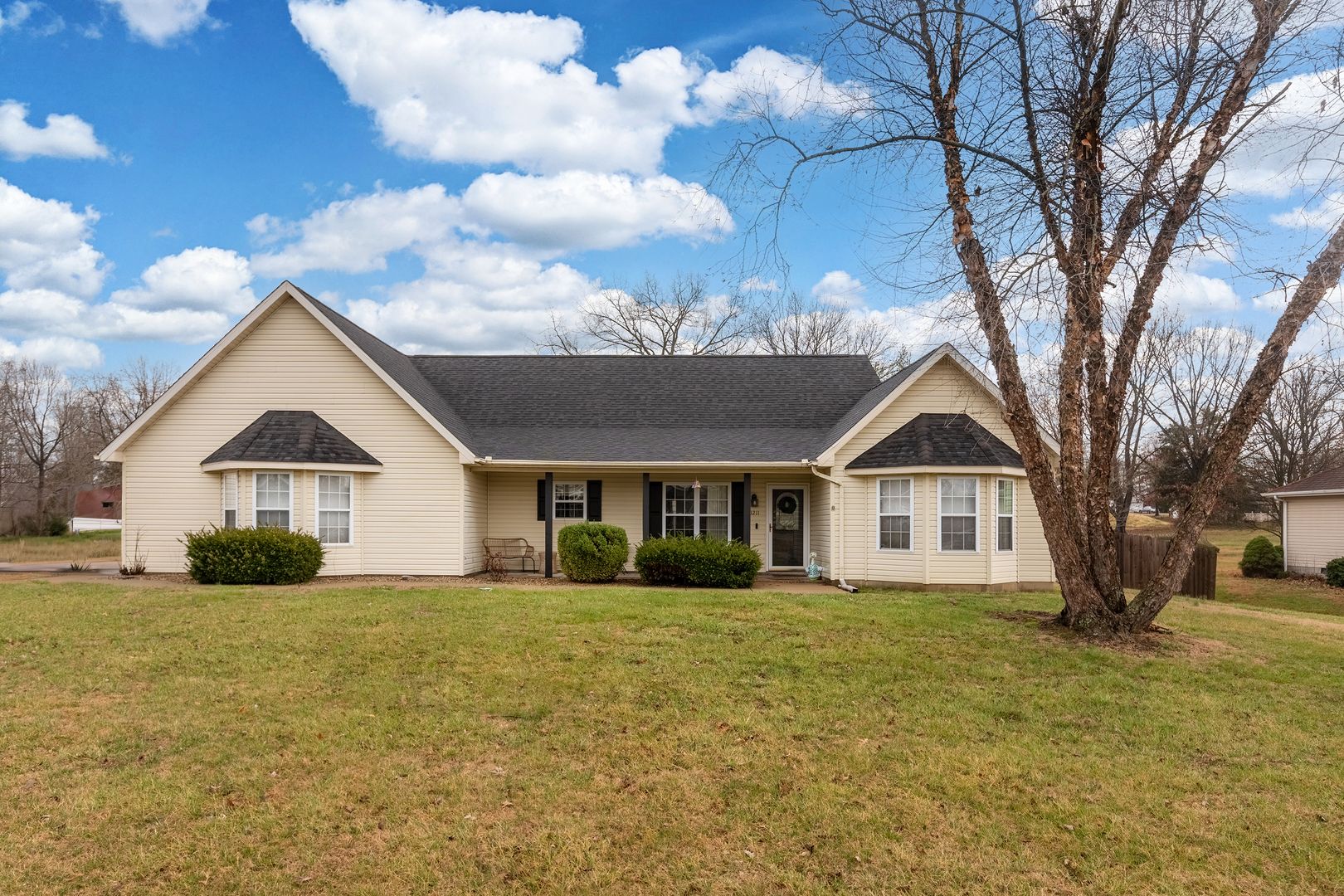 1211 Mockingbird Lane — Carterville, IL 62918