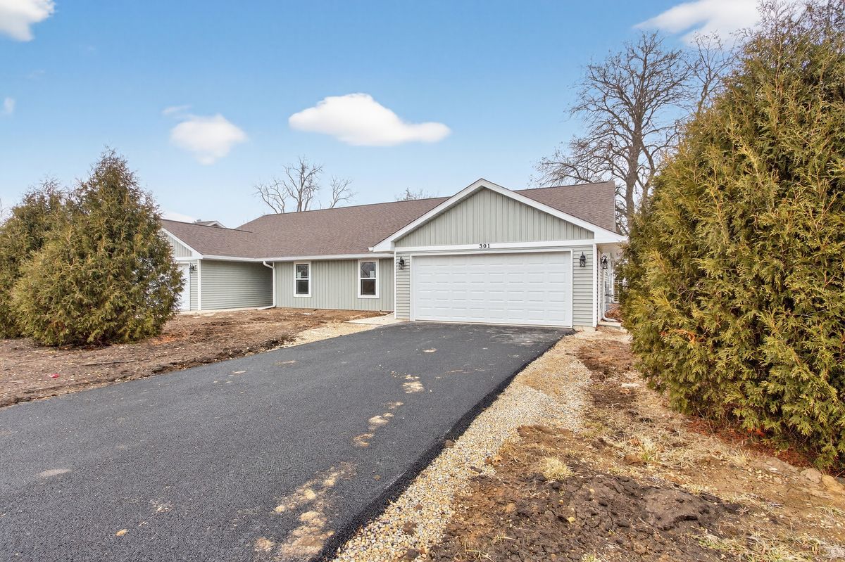 301 W South Street #301, Durand, IL 61024