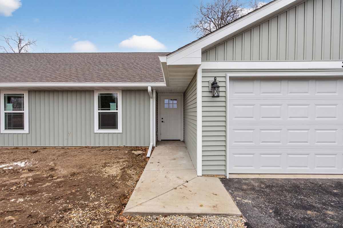 301 W South Street #301, Durand, IL 61024