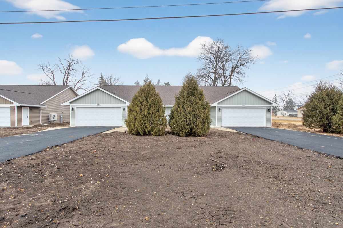 305 W South Street #305, Durand, IL 61024