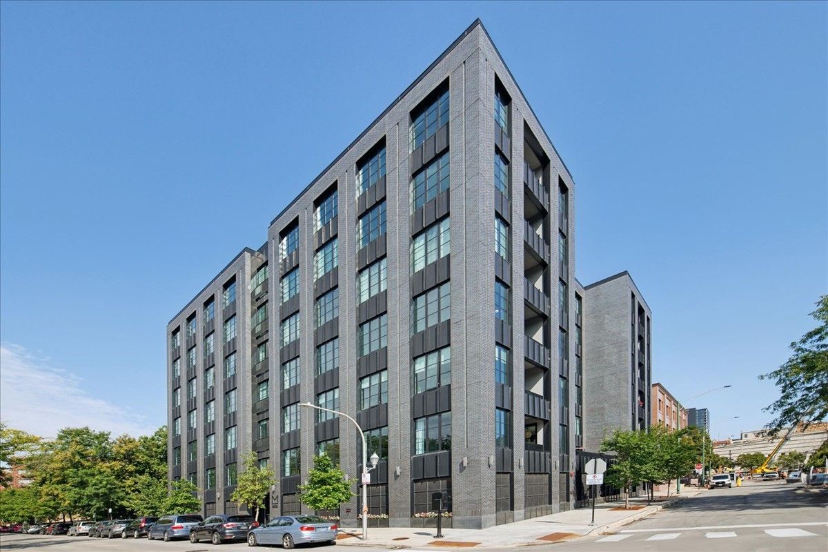 1400 W Monroe Street #2A — Chicago, IL 60607