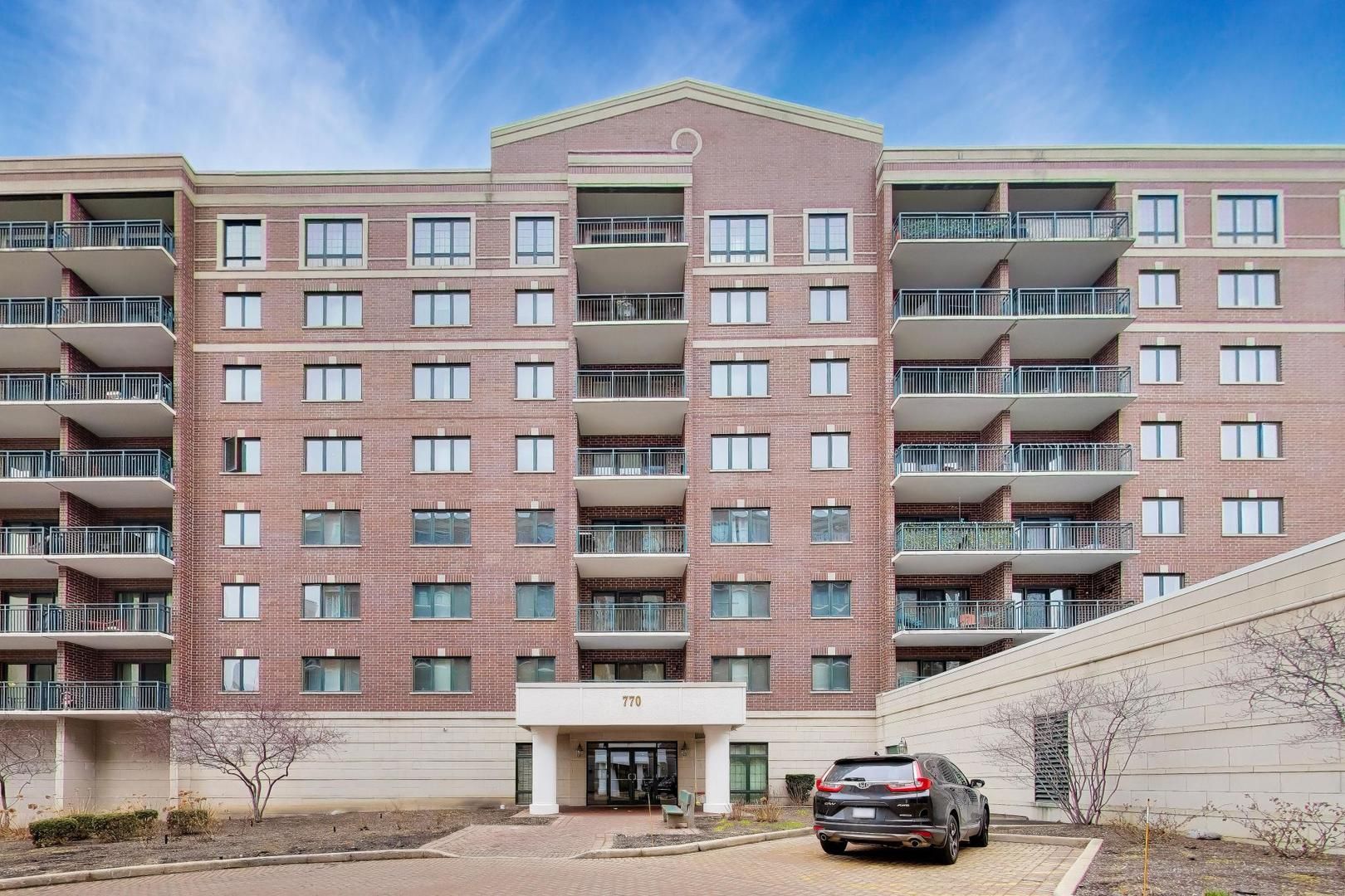 770 Pearson Street #808 — Des Plaines, IL 60016