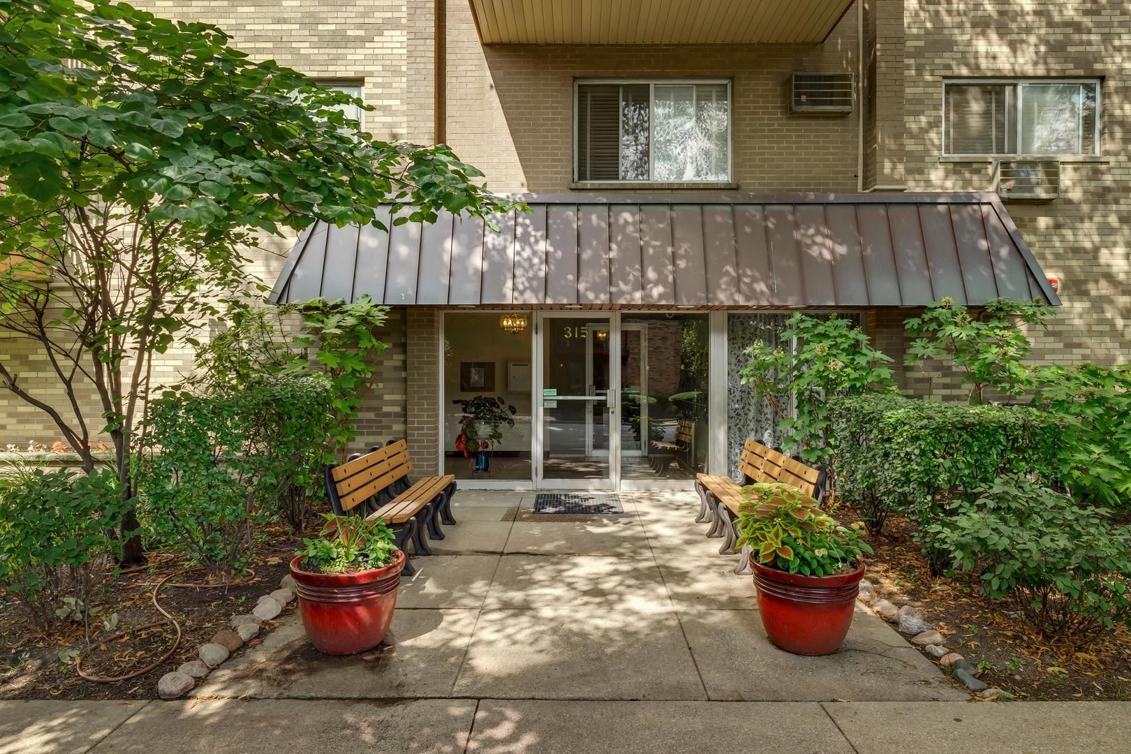 315 Marengo Avenue #3H — Forest Park, IL 60130
