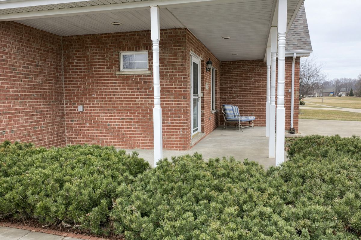 617 The Hague, Peotone, IL 60468