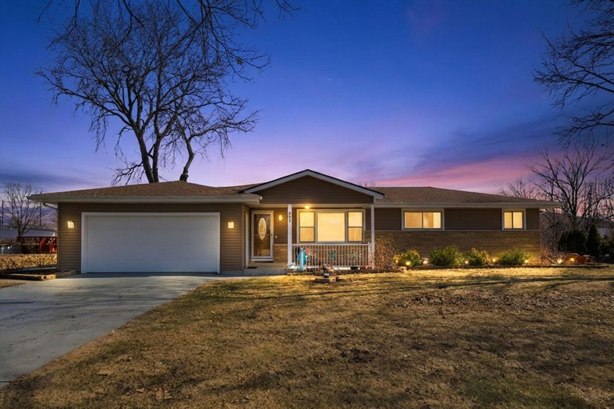 900 Barber Lane, Joliet, IL 60435