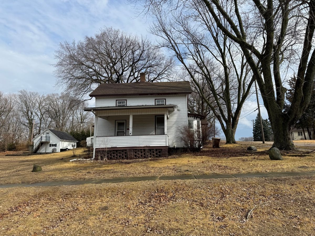 302 2nd Street, Prophetstown, IL 61277