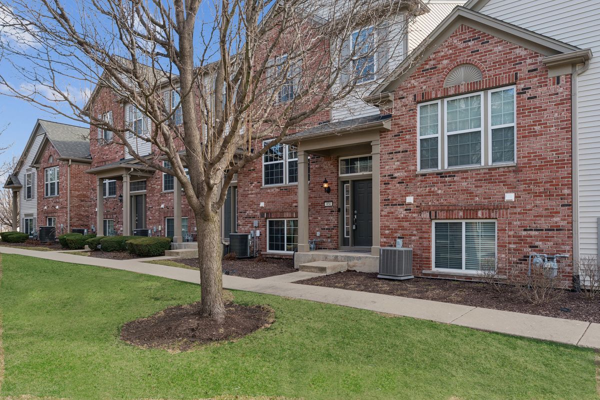 464 Valentine Way, Oswego, IL 60543