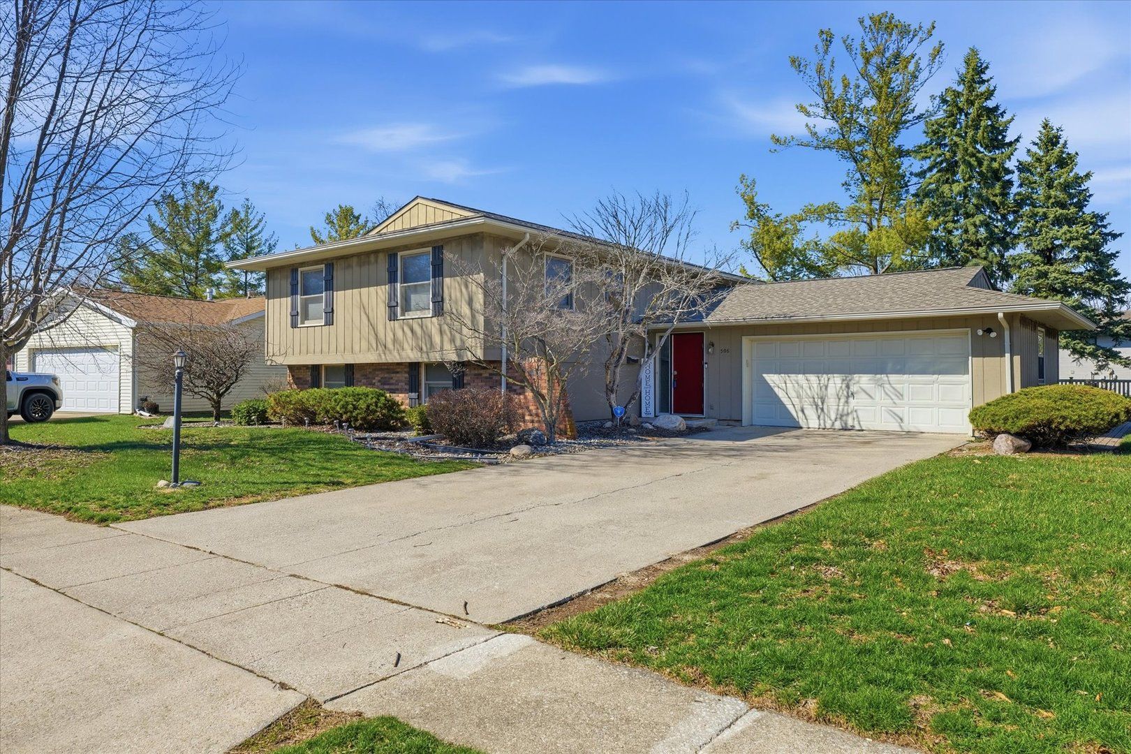 506 E Scovill Street — Urbana, IL 61801
