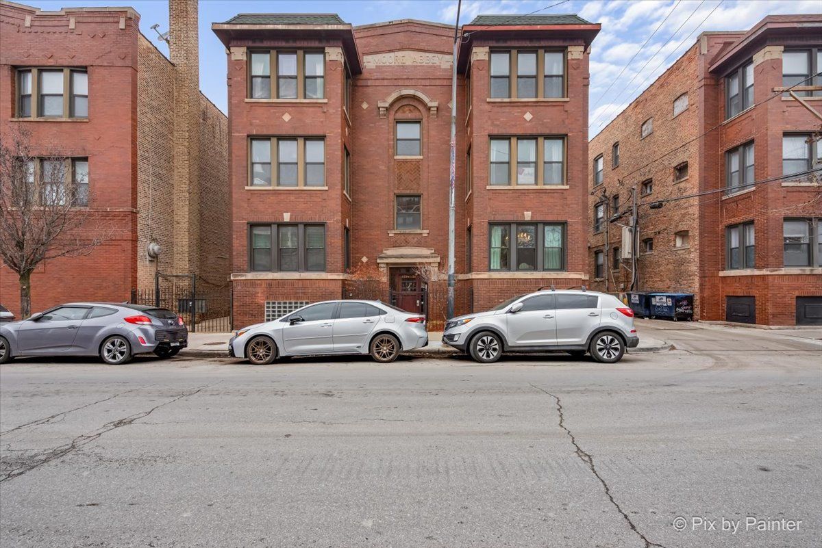 2352 Wilson Avenue, Chicago, IL 60625
