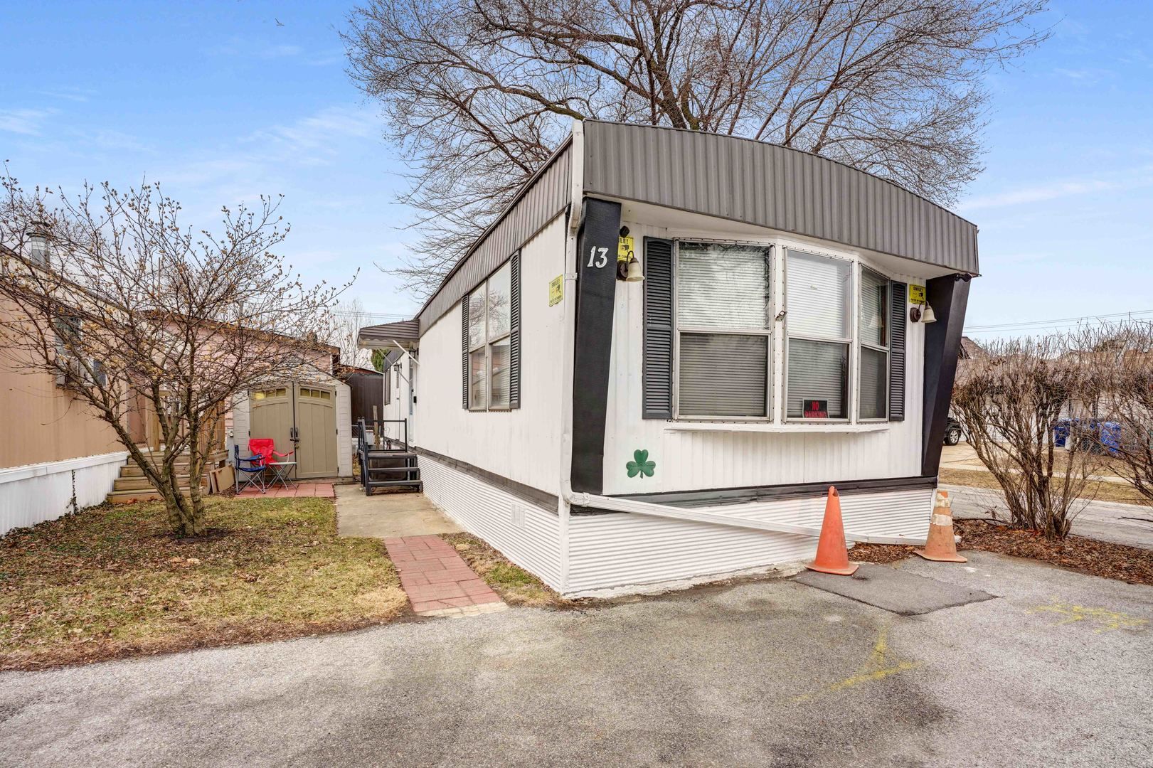 2993 Curtis Street #13 — Des Plaines, IL 60018