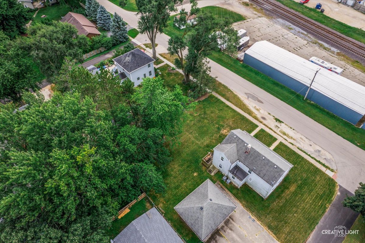 205 Center Street, Maple Park, IL 60151