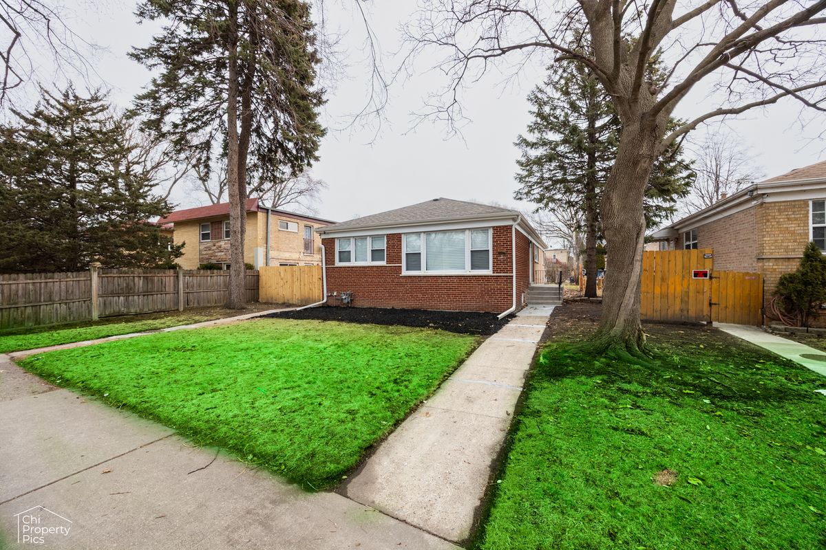 1017 Dodge Avenue, Evanston, IL 60202