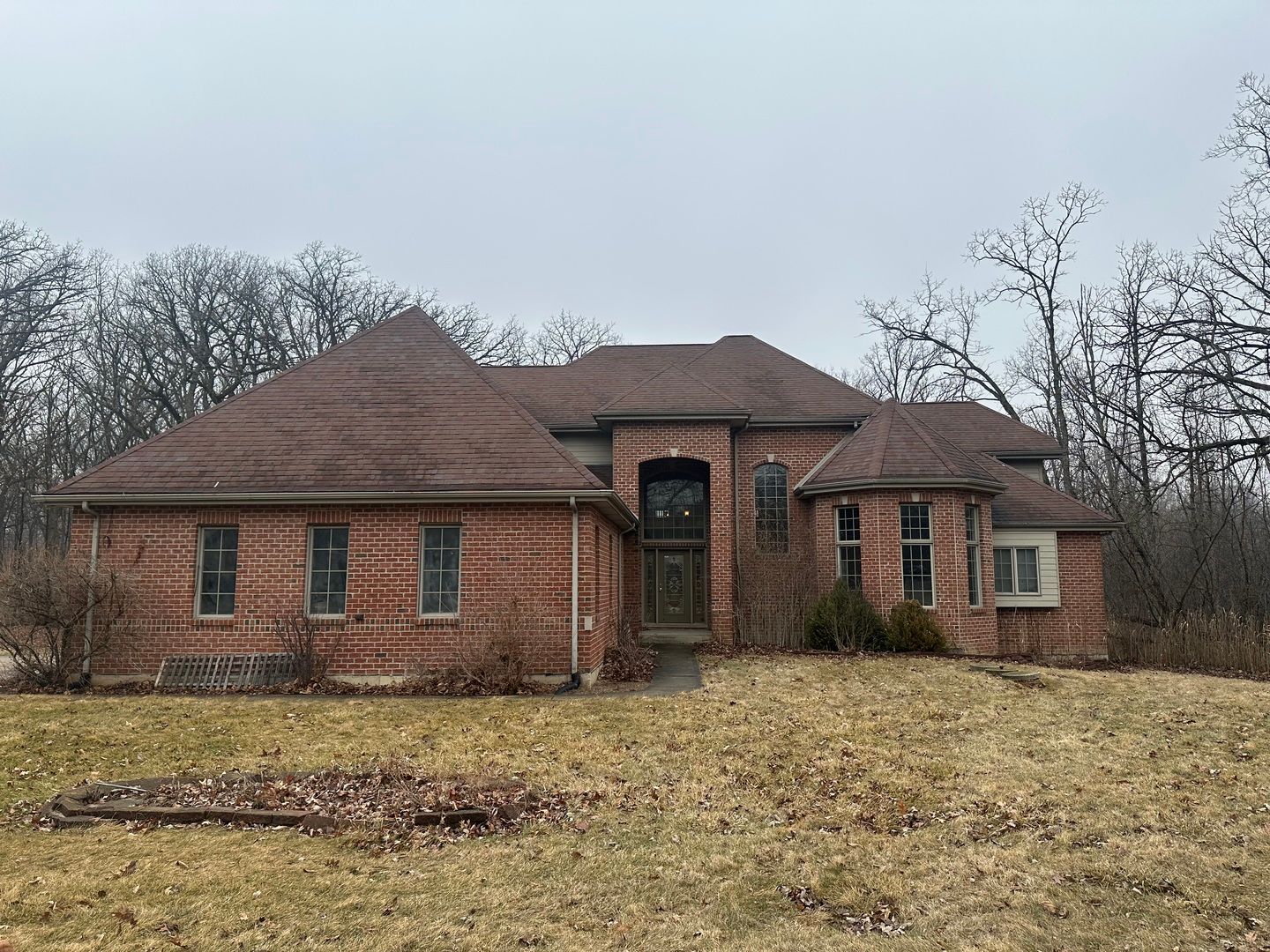 327 Royal Oak Drive — Steger, IL 60475
